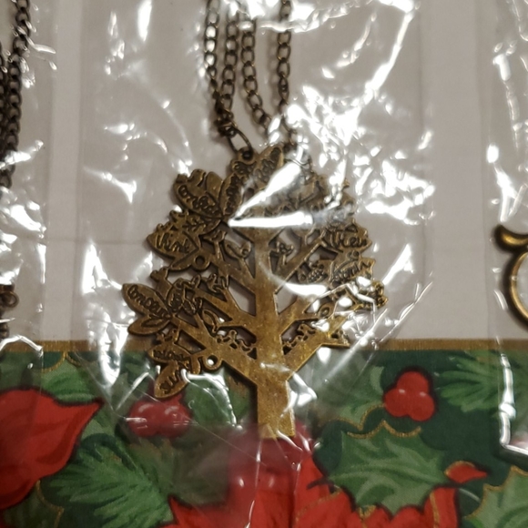 @new@ 3 for 10 - Picture 3 of 4